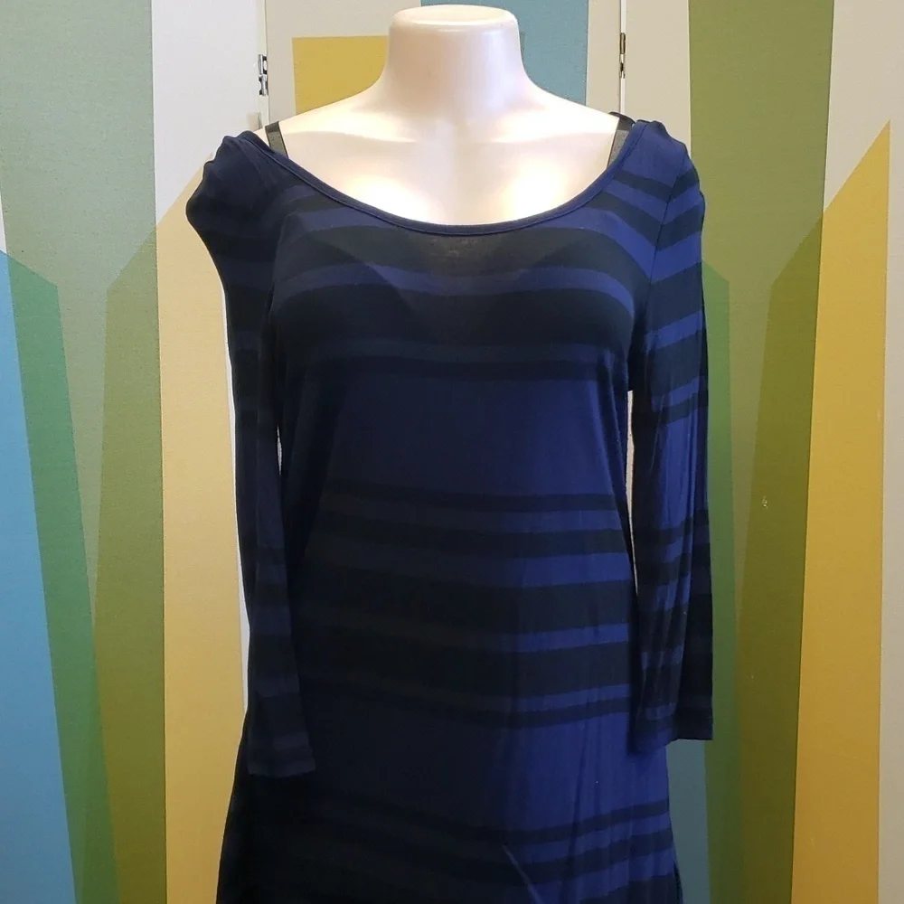 MERCER & Madison Stripped Long Sleeve - Picture 2 of 8
